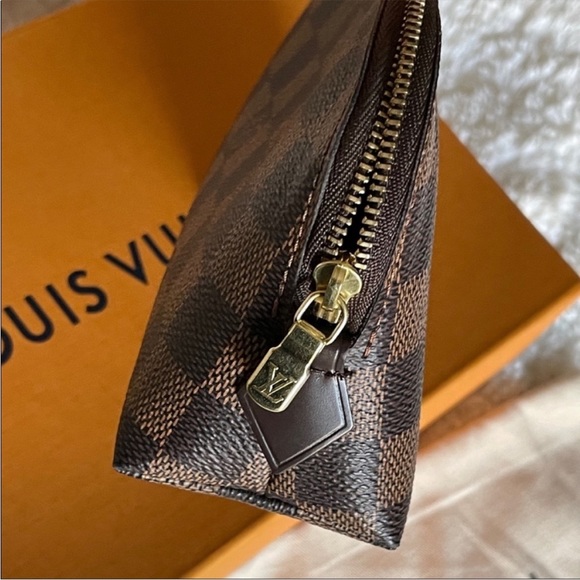 Louis Vuitton Cosmetic Pouch ❤️ - Picture 9 of 16
